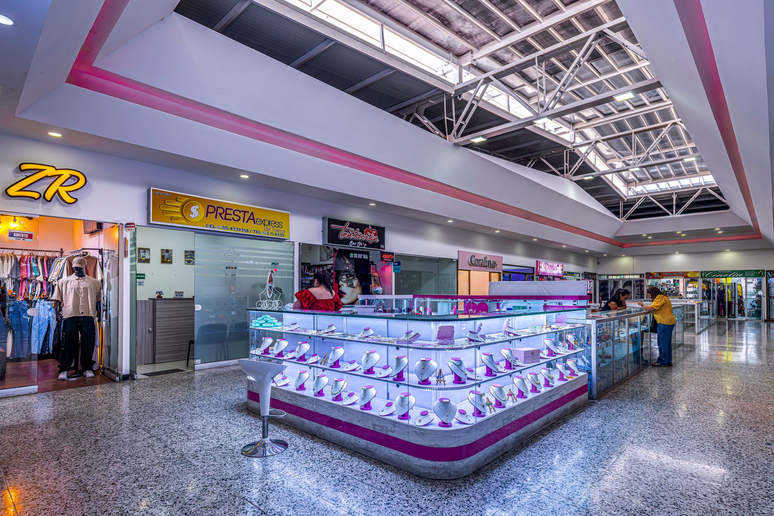 Centro-Comercial-Combeima-Bazar